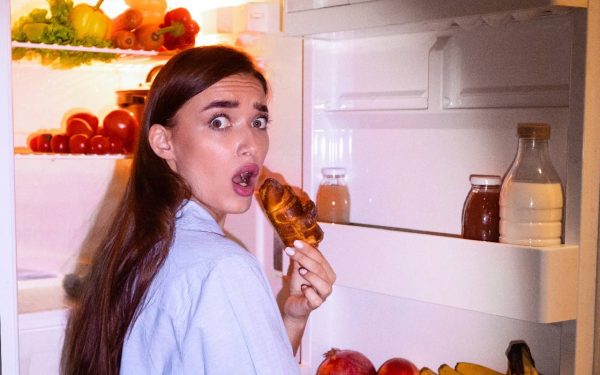 De ce te înfometezi după Sărbători: Excesele și hormonii foamei