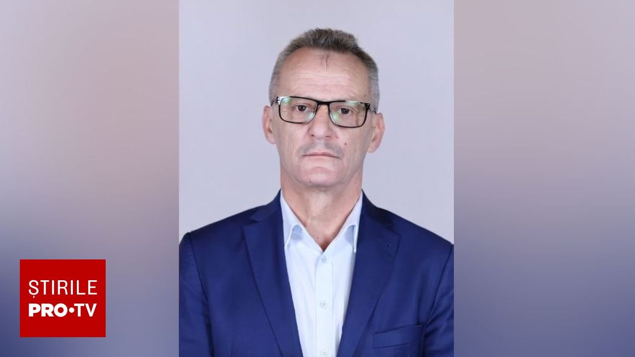 Traseistul din Mehedinți, trimis în judecată de DNA: Afaceri cu telefoane "de fițe"
