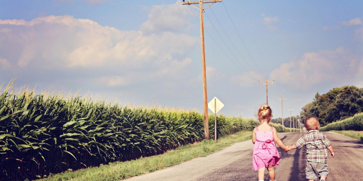 Ziua Fraților și Surorilor: Ce Surprize Ne Așteaptă Azi?