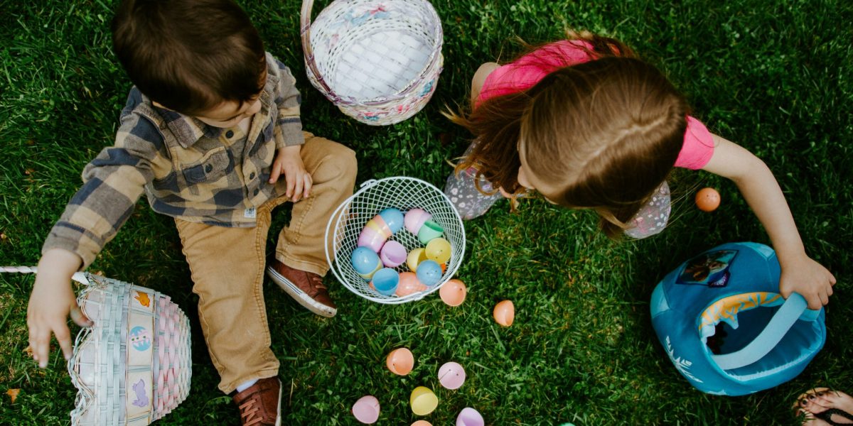 Marile orașe din România găzduiesc târguri de Paște pline de tradiție și entertainment pentru toate vârstele Primăvara aduce în multe orașe din România numeroase târguri de Paște, transformând spațiile urbane în adevărate puncte de atracție pentru comunitate