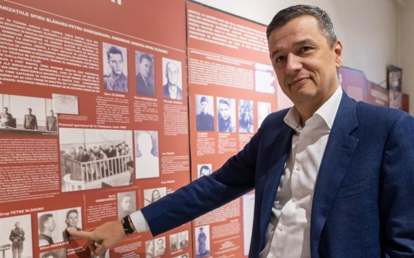 Grindeanu la Sighet: Fotografia bunicului, expusă la Memorialul Durerii