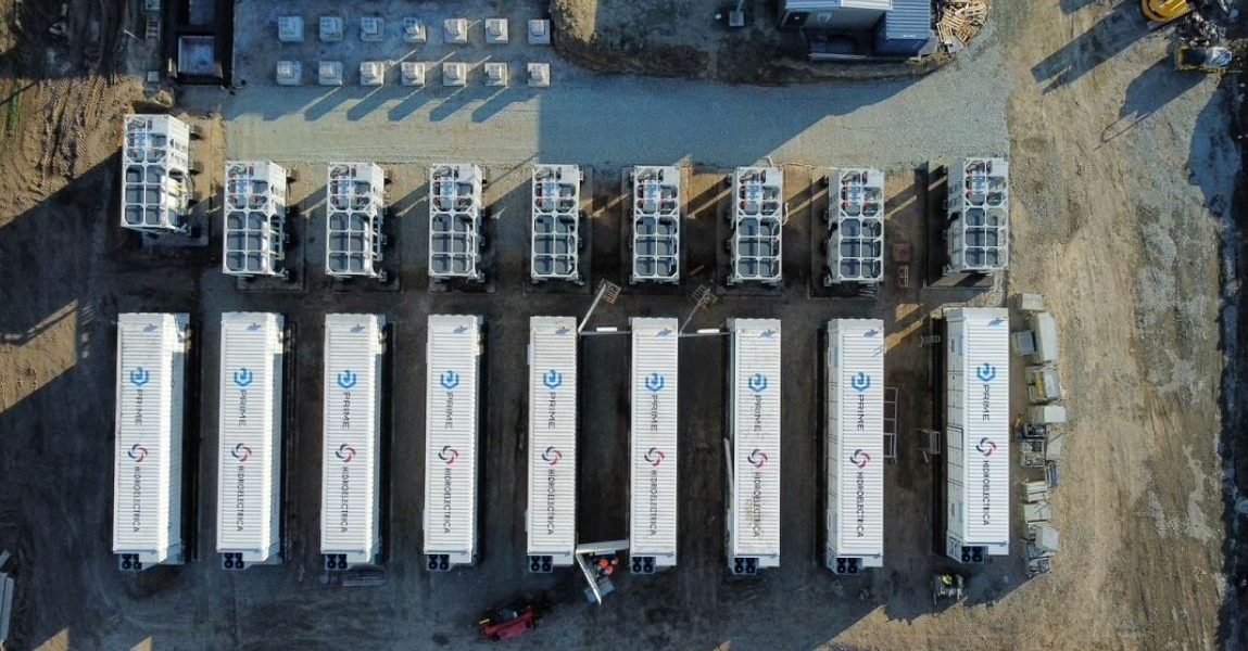 Hidroelectrica, investiție record: baterii uriașe pentru stocarea energiei!