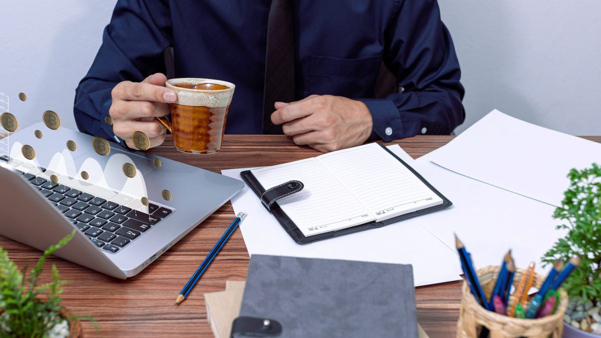 Digitalizarea schimbă locul de muncă în Europa: Doar 40% lucrează clasic