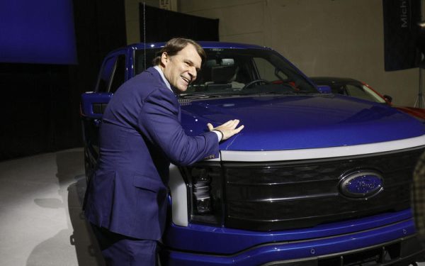 Șeful FORD, motivul bizar pentru care a ales un Xiaomi electric, nu Tesla