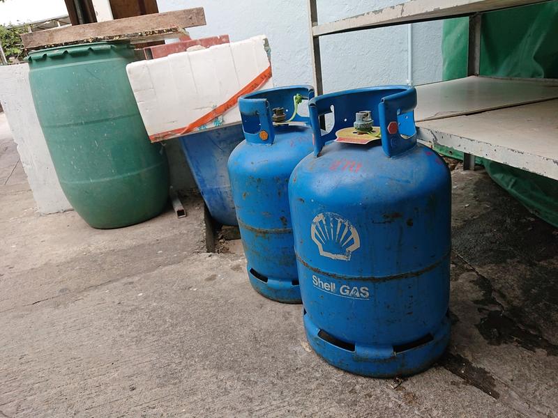 Ordonanța anunțată despre reducerea accizei la carburanți riscă să scumpească buteliile de aragaz, consultanții fiscali cer clarificări