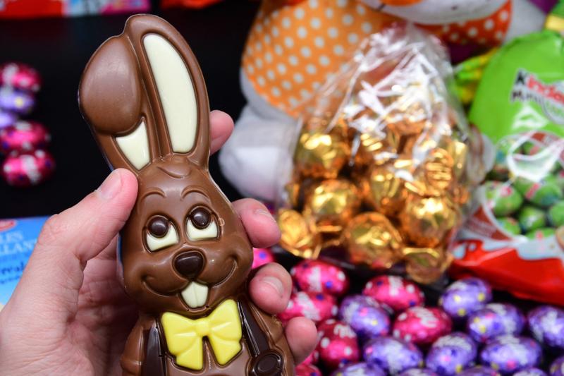 Un angajat al lanțului britanic de supermarketuri de tip premium Waitrose, cu o vechime de 17 ani, a fost concediat după ce a intervenit pentru a opri un hoț de figurine de ciocolată de Paște, un incident care a atras atenția asupra creșterii infracțiunilor din retail în Marea Britanie