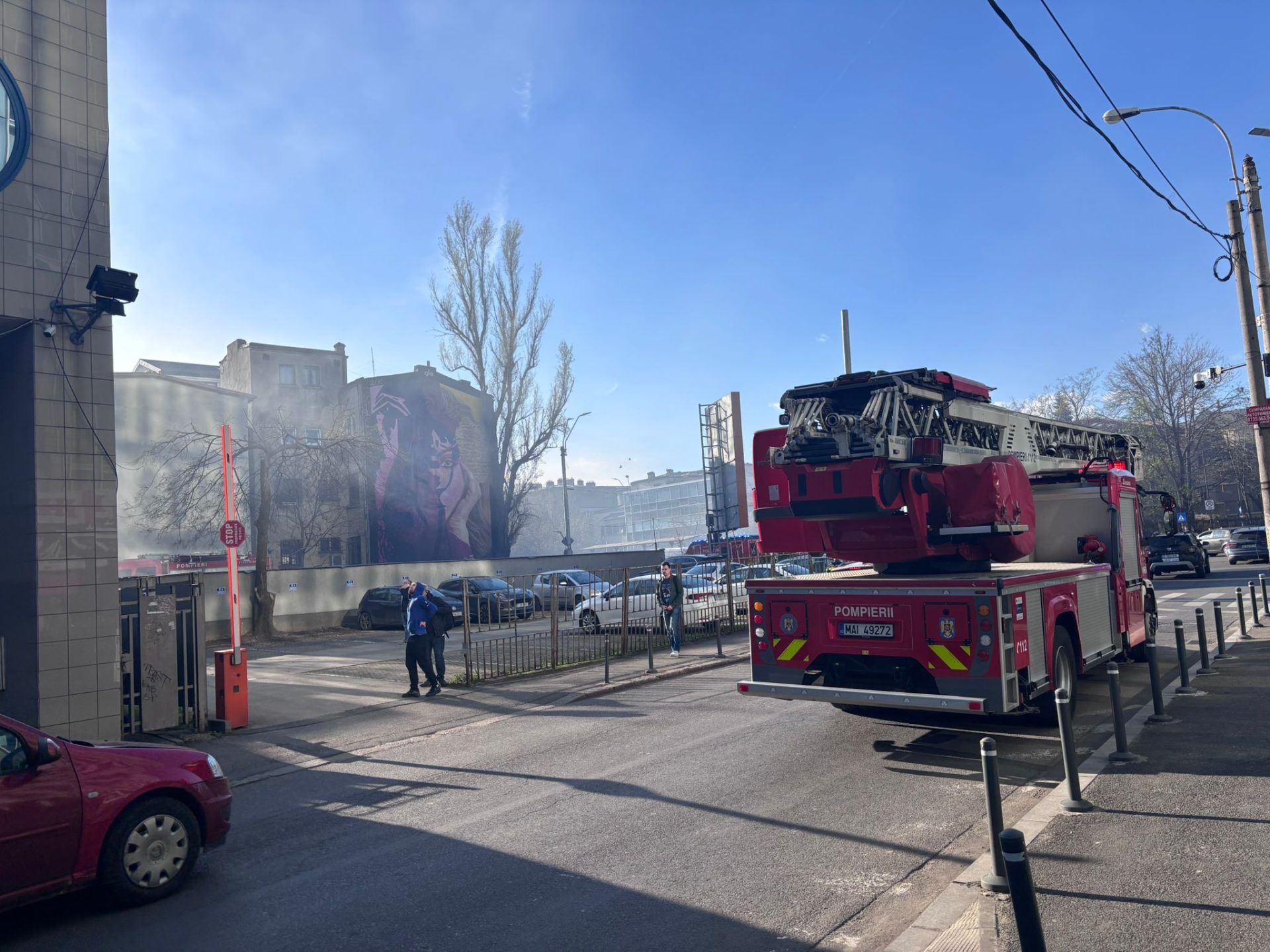 Incendiu pe Bulevardul Iancu de Hunedoara din București Un incendiu s-a declanșat în această dimineață pe Bulevardul Iancu de Hunedoara, în Capitală, fiind lichidat în scurt timp de echipajele de intervenție ale Inspectoratului pentru Situații de Urgență București – Ilfov