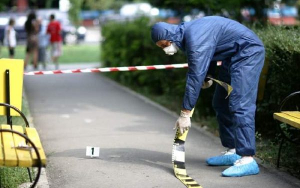 Albă: Tînăr ARESTAT după ce a ucis un bărbat, ÎNCERCÎND să aplaneze o ceartă