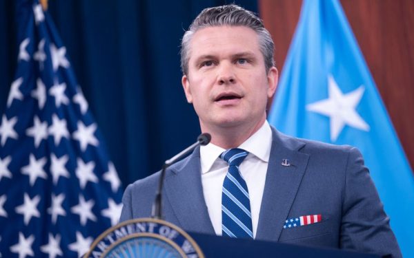 Hegseth, gafe la Pentagon: A citit verset biblic FAKE din Pulp Fiction
