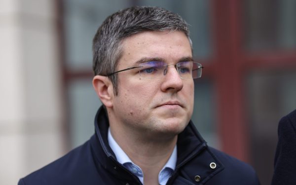 Ministrul Economiei, sceptic: "Nu am auzit cereri de cădere a guvernului"