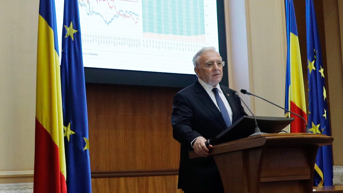 Reacție violentă după acuzațiile lui Isărescu: Se cere investigație în Parlament