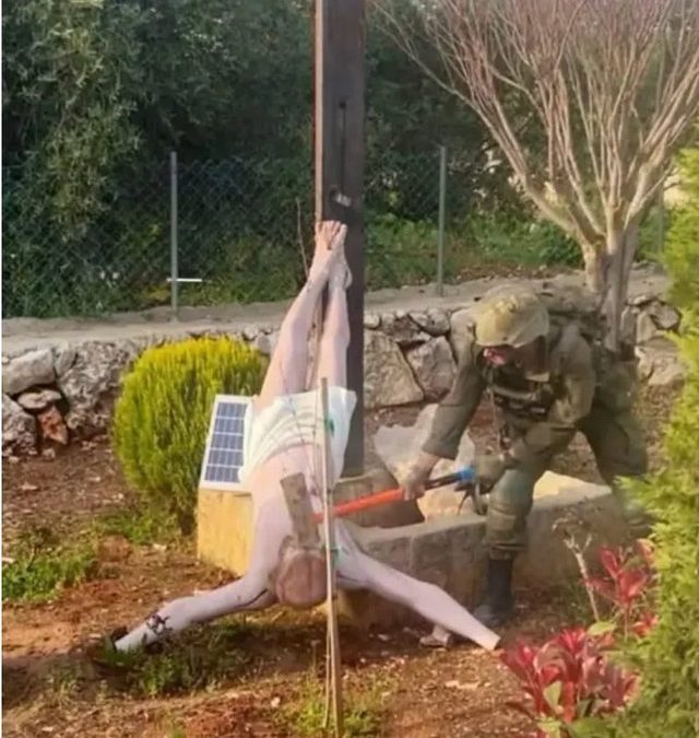 Armata israeliană, scandal uriaș: Soldat lovind o statuie a lui Iisus, confirmat