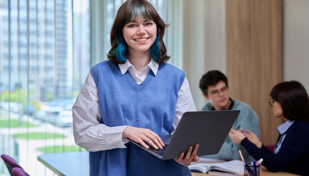 România impune transparența salarială: Angajatorii, obligați din 2026