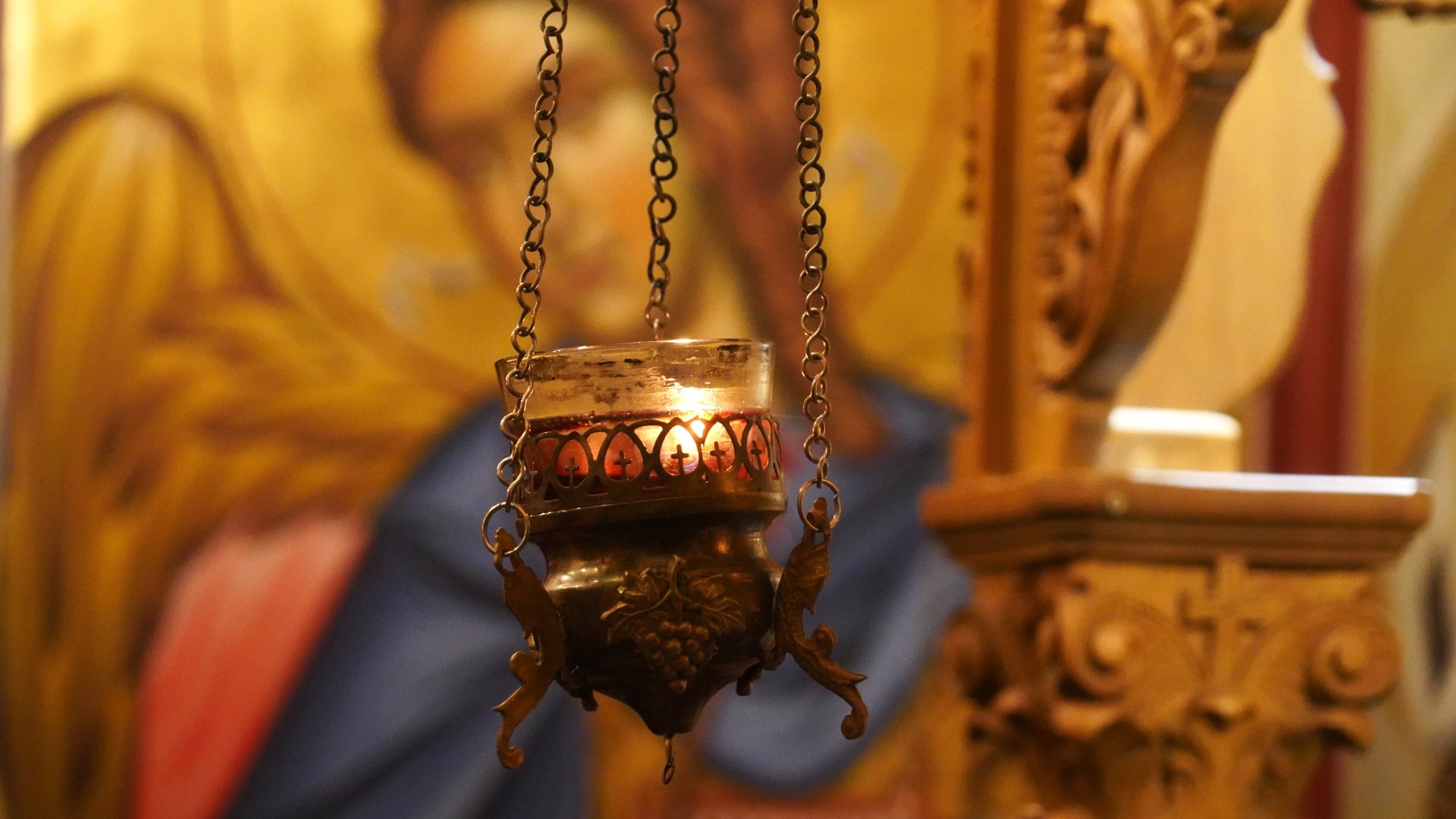 Joia Mare, Ziua Tradițiilor și a Reflecției Spirituale pentru Creștini Astăzi, credincioșii ortodocși și greco-catolici din România celebrează Joia Mare, o zi încărcată de semnificații religioase și tradiții populare