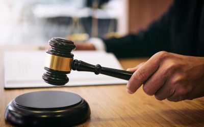 Trei bărbați români trimisi în judecată pentru viol în timpul taberei AUR din 2023