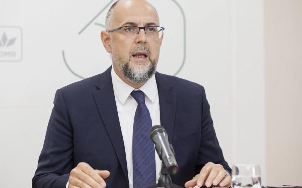 UDMR ia legătura cu noul guvern ungar după schimbarea de la alegeri