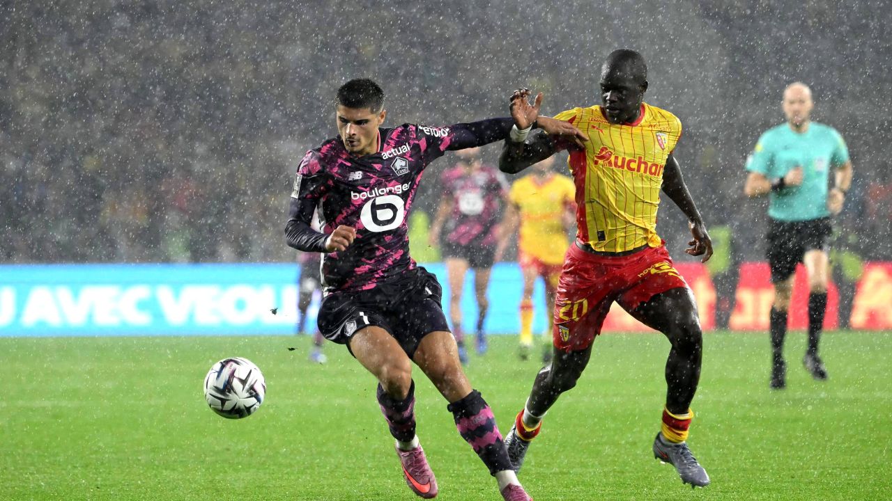 Sâmbătă, de la ora 22:05, va avea loc în Franța unul dintre cele mai așteptate meciuri ale rundei 28 din Ligue 1: duelul dintre Lille și Lens