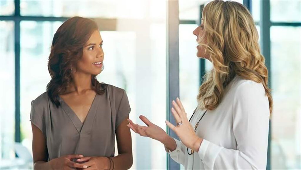 O singură trăsătură de caracter determină modul în care oamenii te percep, arată un studiu recent