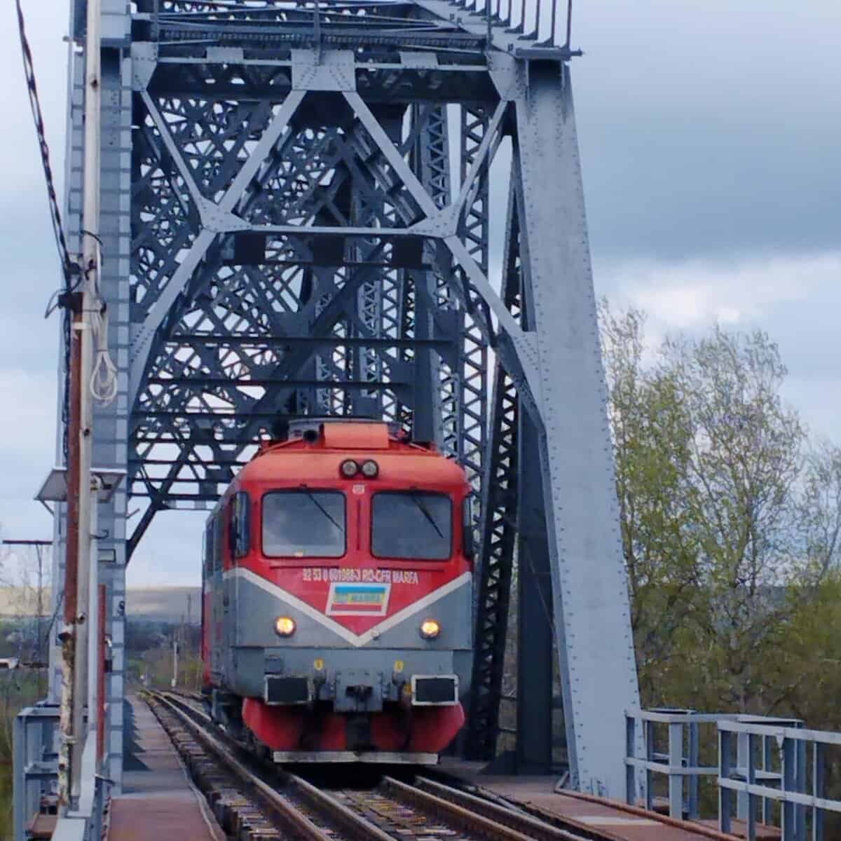 Prima locomotivă românească a trecut Prutul. Unde a ajuns?