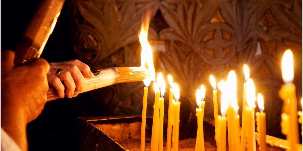 Ce faci cu lumânarea de la Înviere: Tradiții și obiceiuri românești