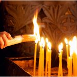 Ce faci cu lumânarea de la Înviere: Tradiții și obiceiuri românești