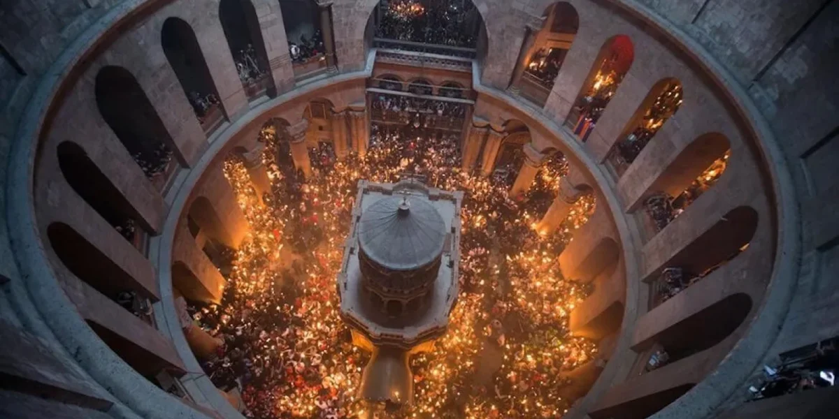 Anul 1101, o dată învăluită în mister, ridică semne de întrebare asupra ritualului Luminii Sfinte, un eveniment cu o tradiție seculară