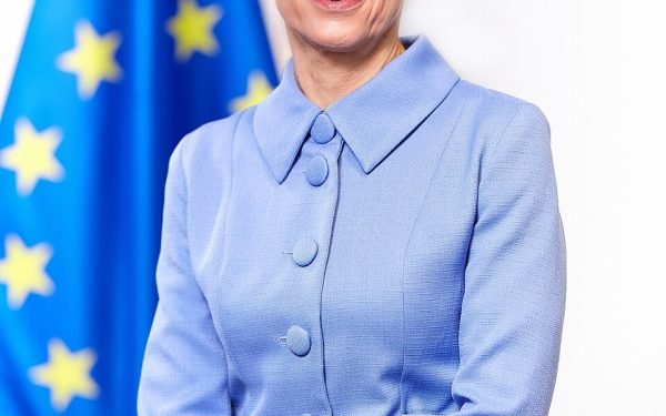 Orban pleacă, Ucraina primește "nou elan", spune un comisar european