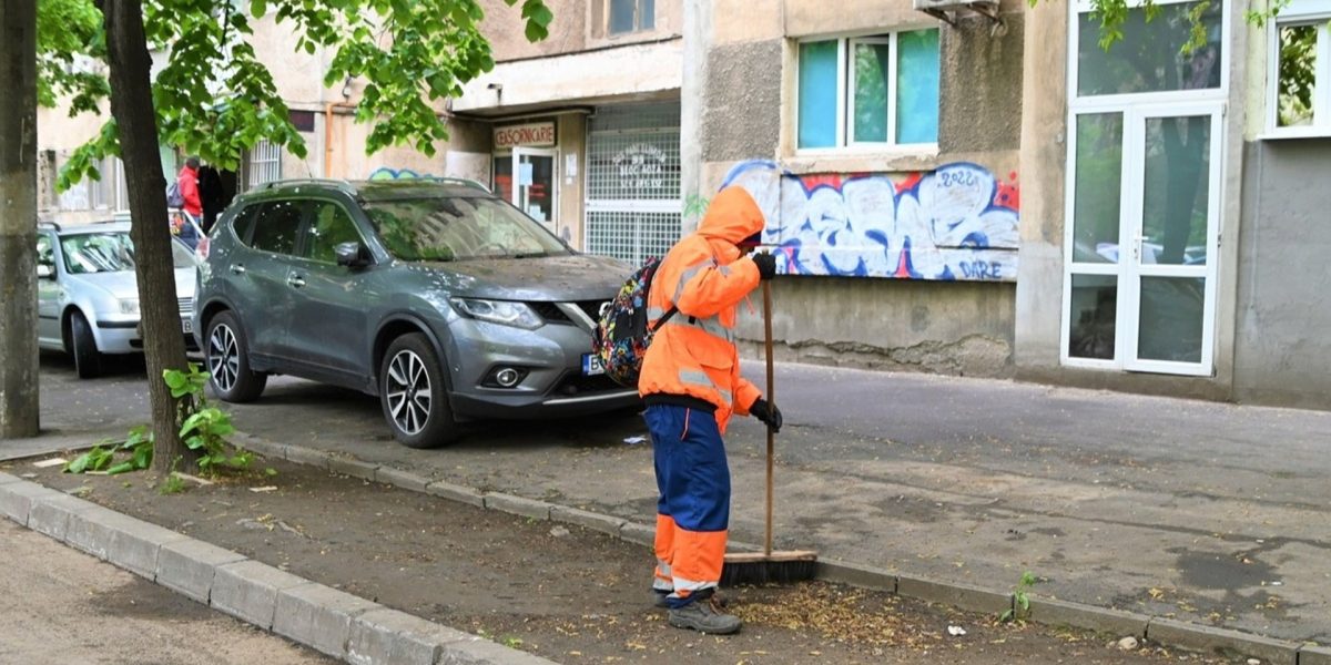 Primăria Sectorului 2 a plătit ilegal aproape 100.000 de euro pentru servicii de măturat trotuare care nu au fost prestate, potrivit unui raport de audit realizat de Curtea de Conturi