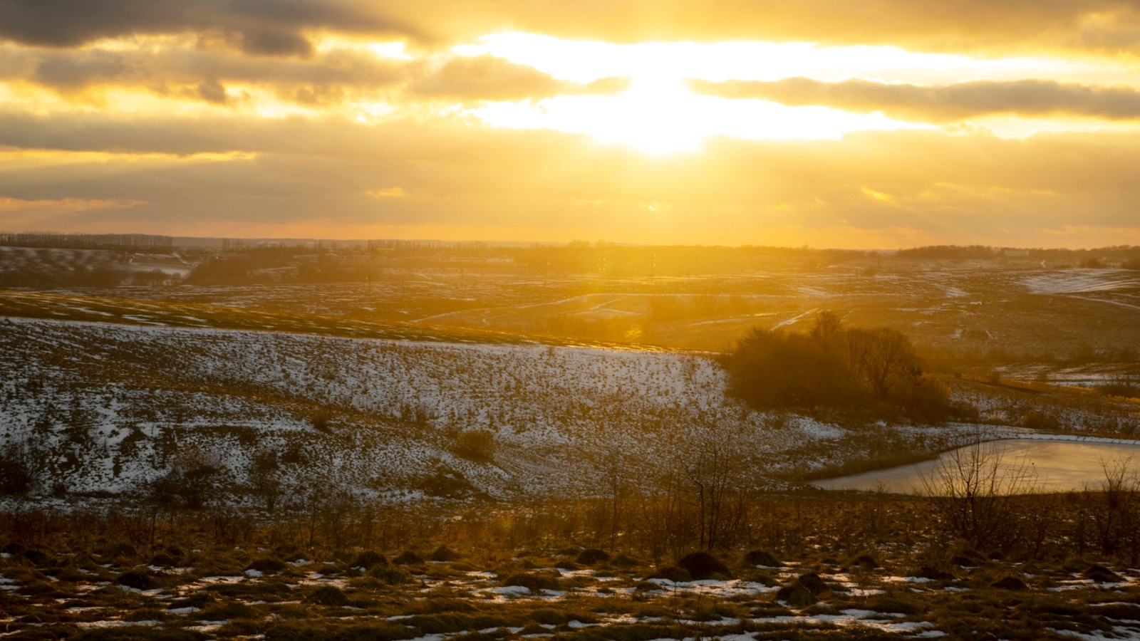 De ce soarele de primăvară e un inamic ascuns: Avertisment pentru români