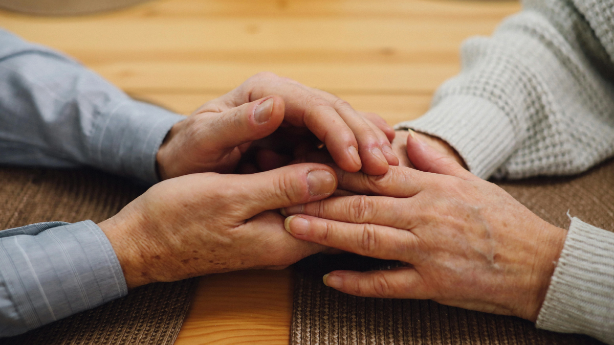 Când ești oficial bătrân? Un studiu pe 14.000 de oameni dă verdictul