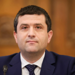 Ministrul Apărării, declarații explozive: Pe cine NU votează și ce crede de Parlament