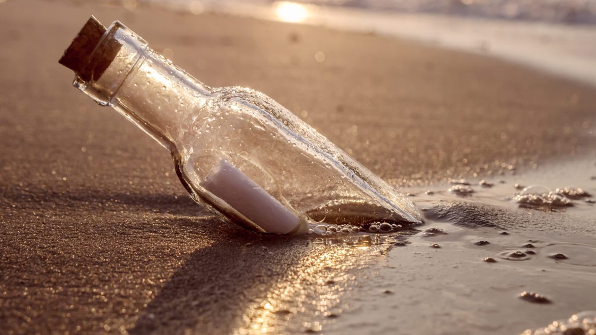 Șanse mici să găsești un mesaj într-o sticlă: Misterul apelor, dezlegat?