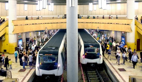 Metroul: Nereguli cu banii, dar cere scumpirea călătoriei la 7 lei