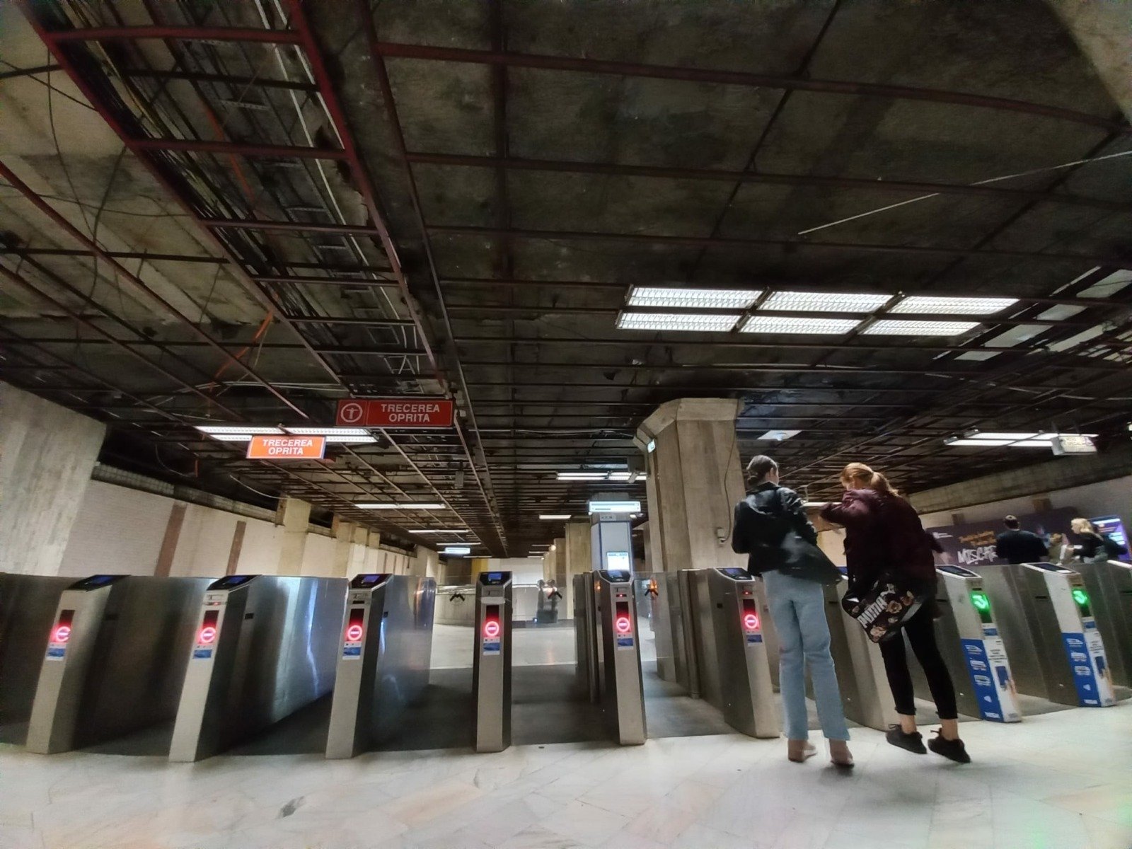 Trenurile de metrou vor circula după un program special în perioada sărbătorilor Pascale, pentru a facilita deplasarea călătorilor către slujbele religioase