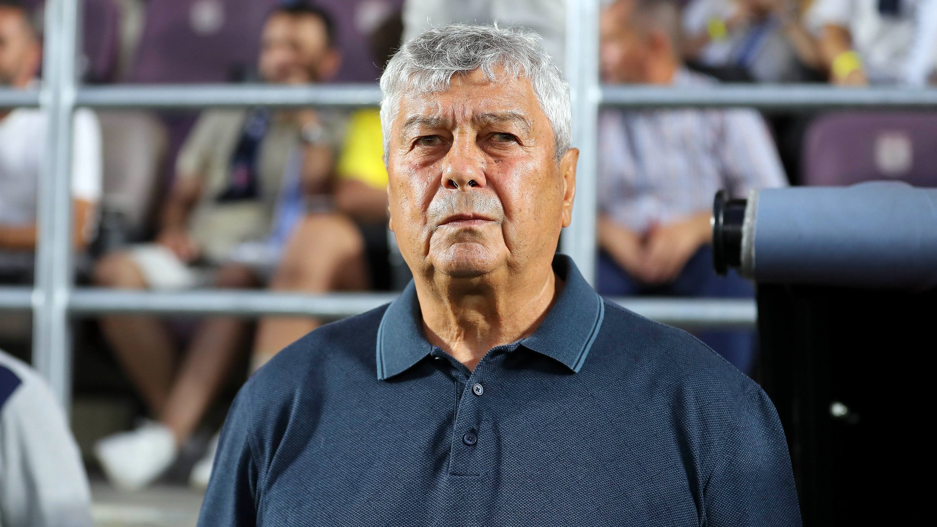 Mircea Lucescu se află în centrul atenției medicilor după ce a fost supus marți unor investigații amănunțite la Spitalul Universitar din București