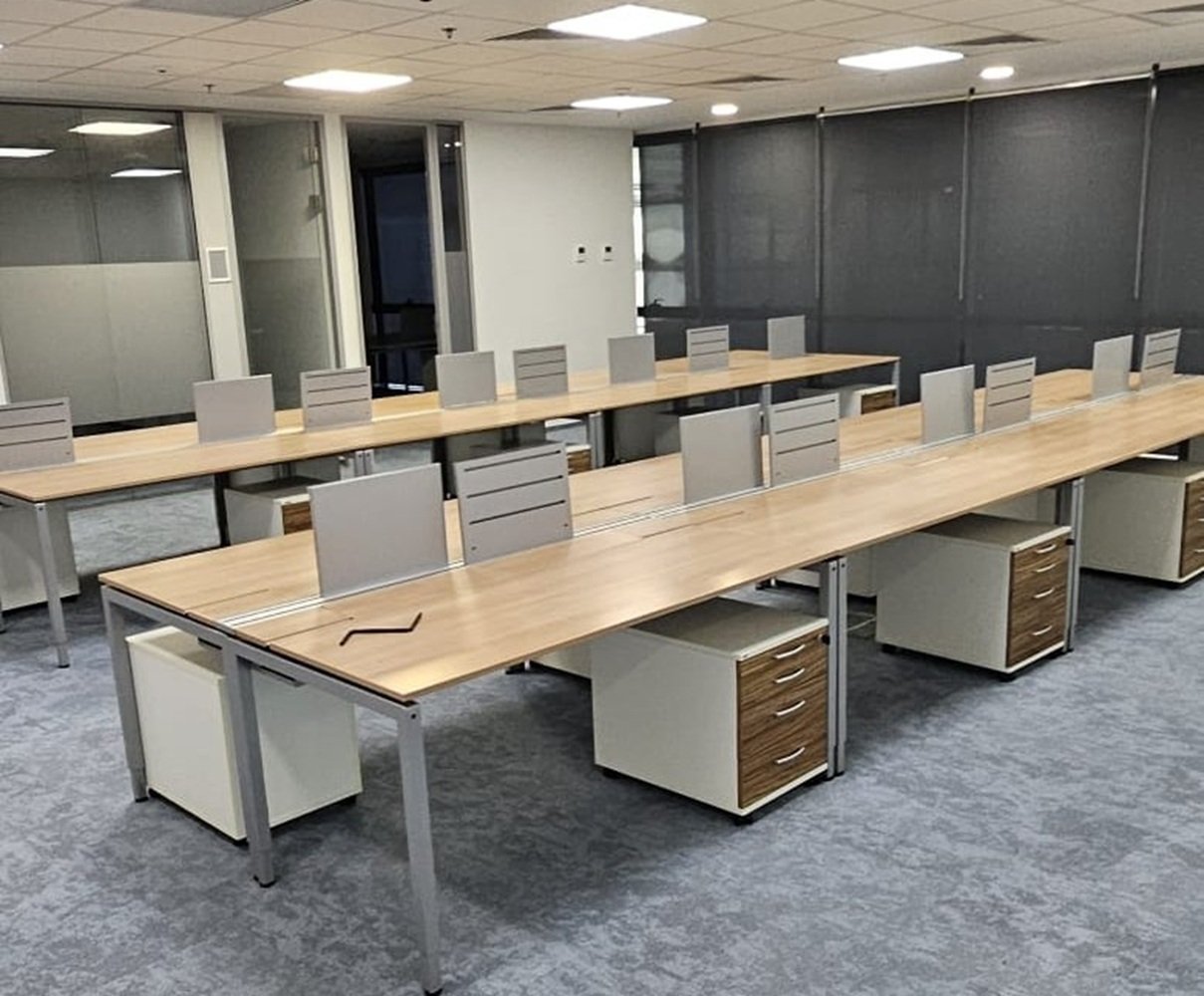 Piața românească de mobilier de birou, evaluată la 400 de milioane de euro Piața de mobilier de birou din România se menține ca una dintre cele mai mici din Europa, cu o valoare estimată între 300 și 400 de milioane de euro anual