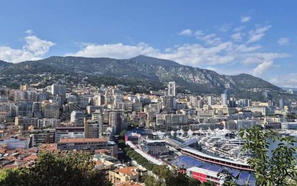 Akhmetov, miliardar ucrainean, dă 471 milioane € pe un apartament în Monaco