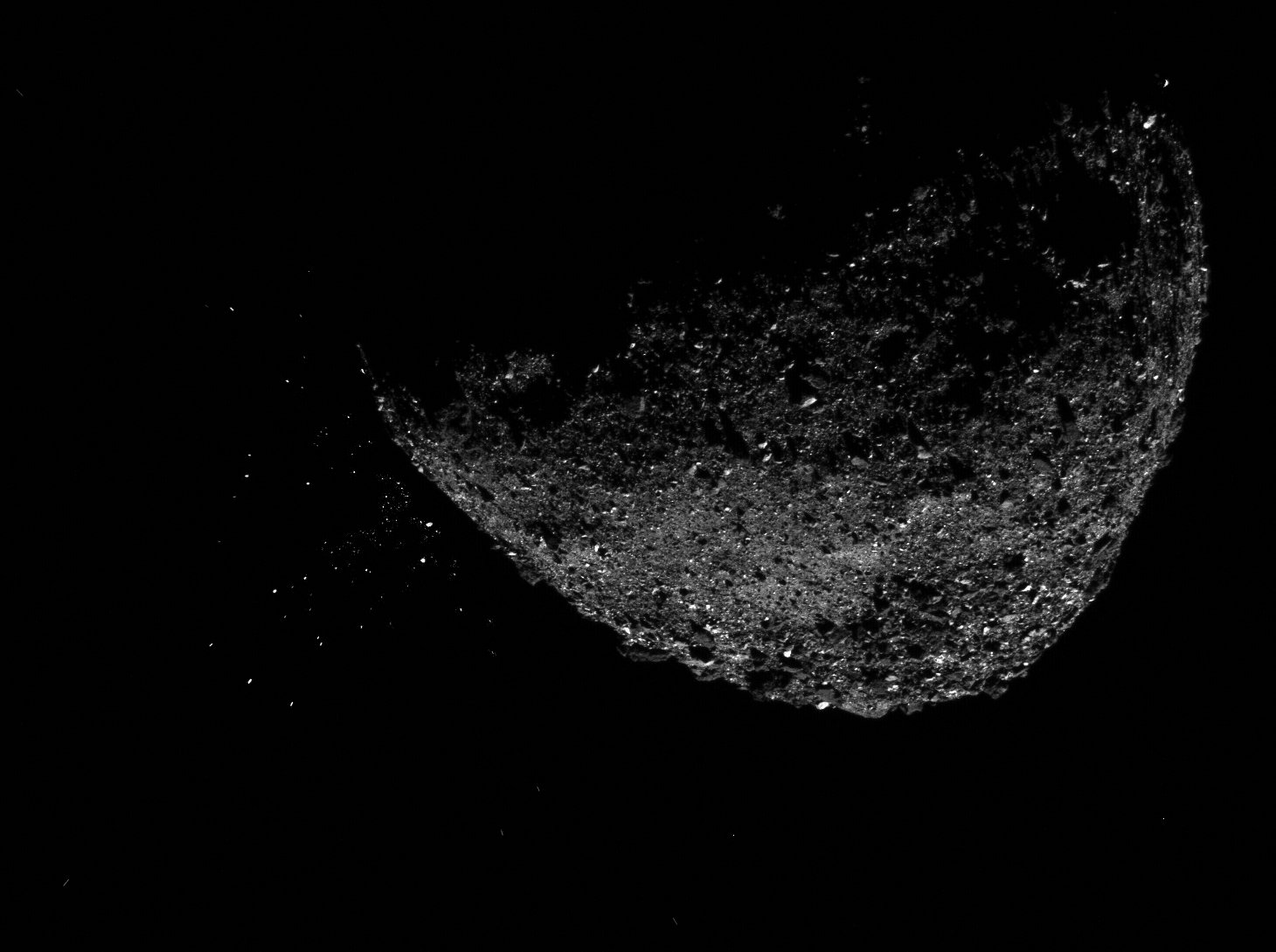 O echipă de astronomi din SUA a realizat una dintre cele mai detaliate analize de până acum asupra unei probe din asteroidul Bennu, dezvăluind noi detalii despre modul în care apa și materialele organice au interacționat în primele etape ale Sistemului Solar