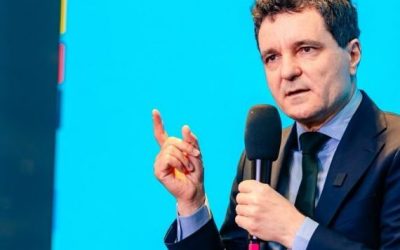 Nicuşor Dan, primarul Capitalei, a abordat posibilele scenarii politice într-o conferință de presă, subliniind importanța obiectivelor naționale indiferent de configurațiile politice