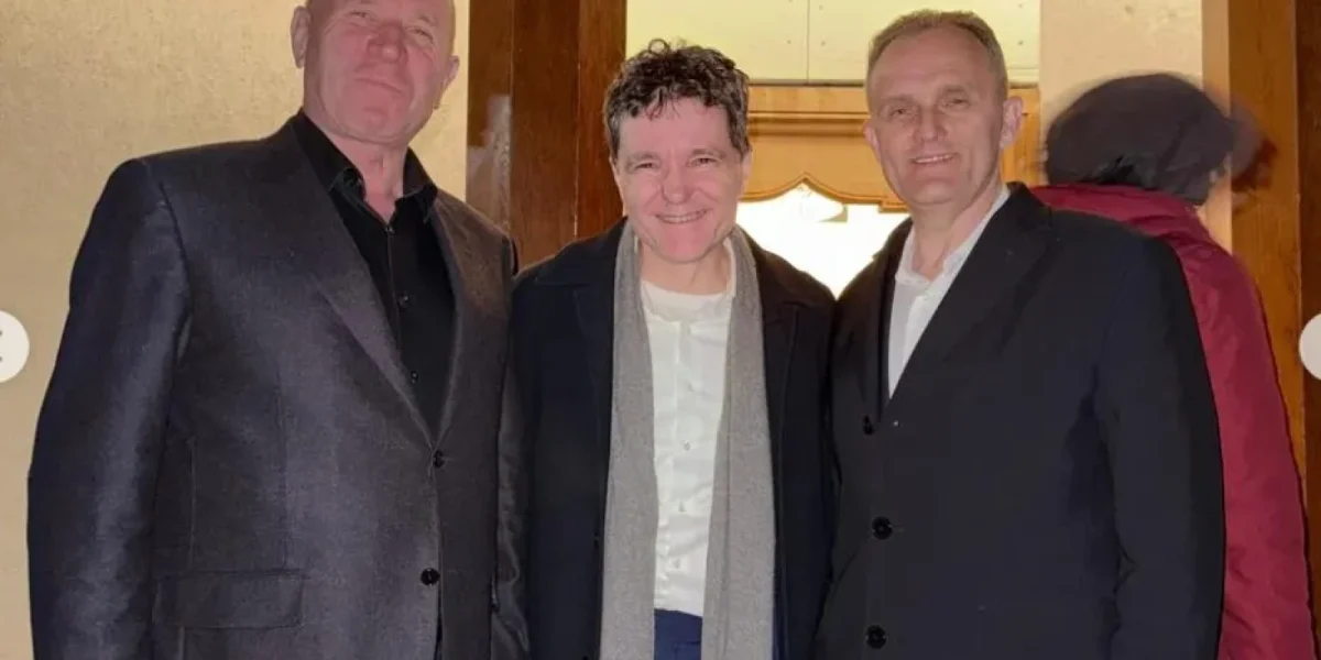 Nicușor Dan, apariție neașteptată cu doi PSD-iști, chiar de Vinerea Mare