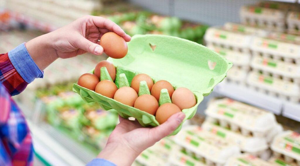 Alertă alimentară de Paște: Ouă cu Salmonella retrase urgent din România