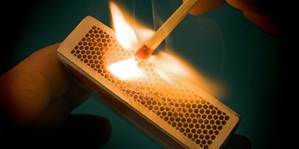 John Walker, pionierul chimiei și invenția chibritului modern John Walker, celebru chimist britanic, s-a născut la 29 mai 1781 și a decedat pe 1 mai 1859