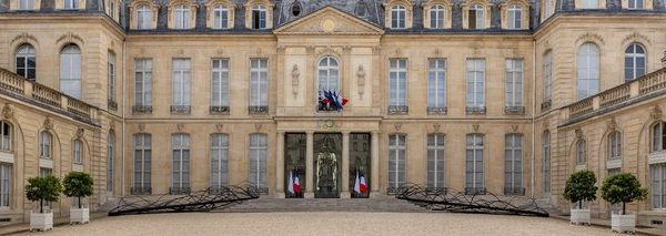 Poliția franceză, respinsă la Elysee: Scandal de favoritism și corupție la Paris