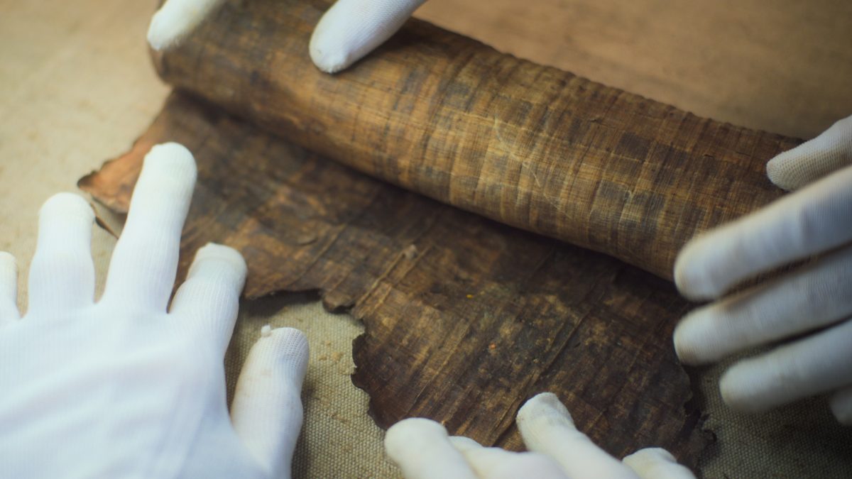 Papirus cu Homer, găsit într-o mumie egipteană: O descoperire uluitoare