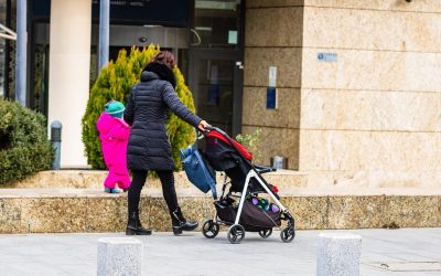 Jumătate dintre românii din străinătate nu se pot întoarce de Paște, arată un sondaj