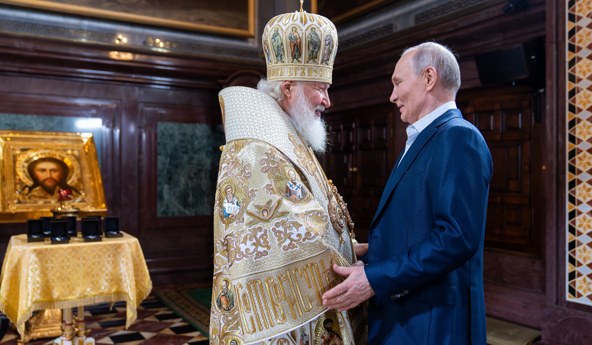 Propaganda ruso-ortodoxă se infiltrează tot mai profund în spațiul public românesc, fiind alimentată de către numeroși clerici și personalități religioase care, adesea, promovează narative antioccidentale și pro-Rusia