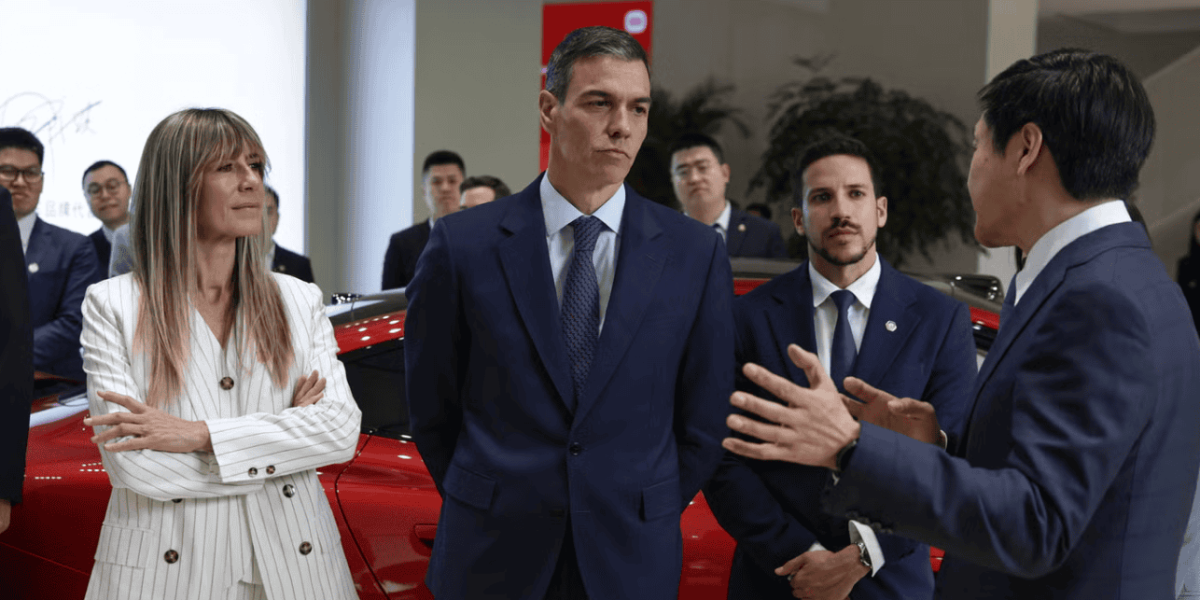 Sanchez, la Beijing: Apel pentru corectarea dezechilibrului comercial UE-China