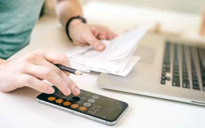 Milioane de români vor fi afectați de modificările aduse bugetului pentru pensii și indemnizații sociale, decise recent de Guvernul condus de Ilie Bolojan