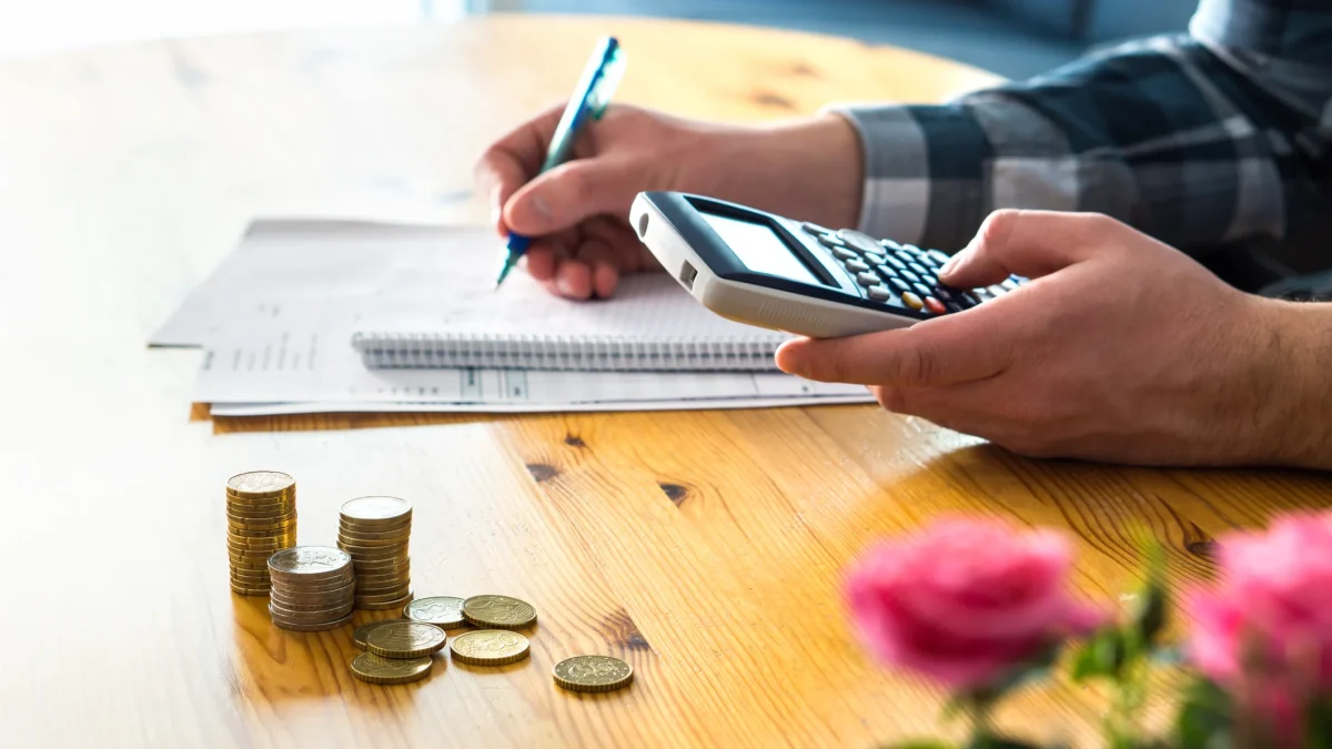 Pensii suspendate: Ce verificări trebuie să facă pensionarii, la Casa de Pensii!