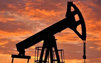 Petrolul american, prăbușire record: cea mai mare scădere zilnică din 2020!